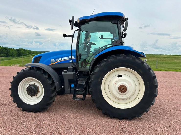 2014-new-holland-t6.175-image-6