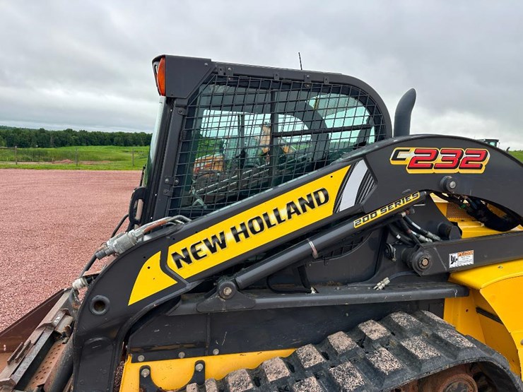 2015-new-holland-c232-image-23