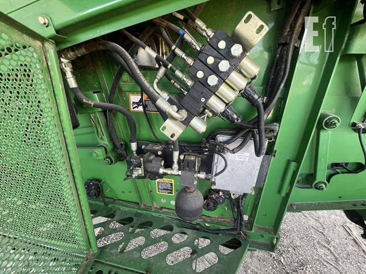 2004-john-deere-9660-sts-image-37