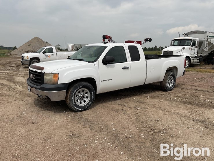 2009-gmc-sierra-1500-image-1