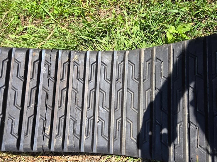 rubber-tracks-image-14
