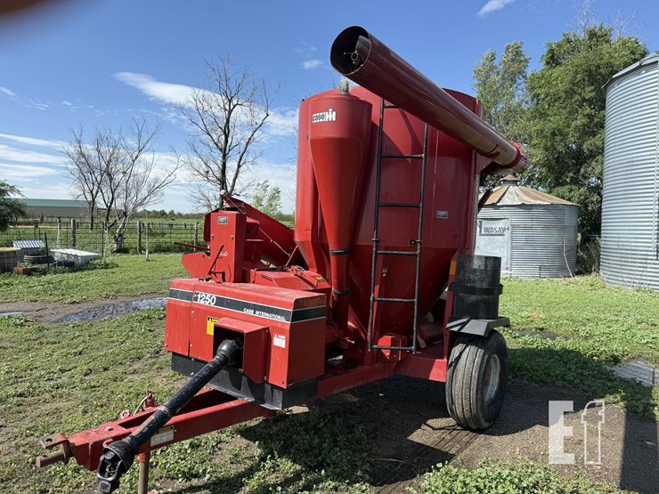 case-ih-1250-image-2