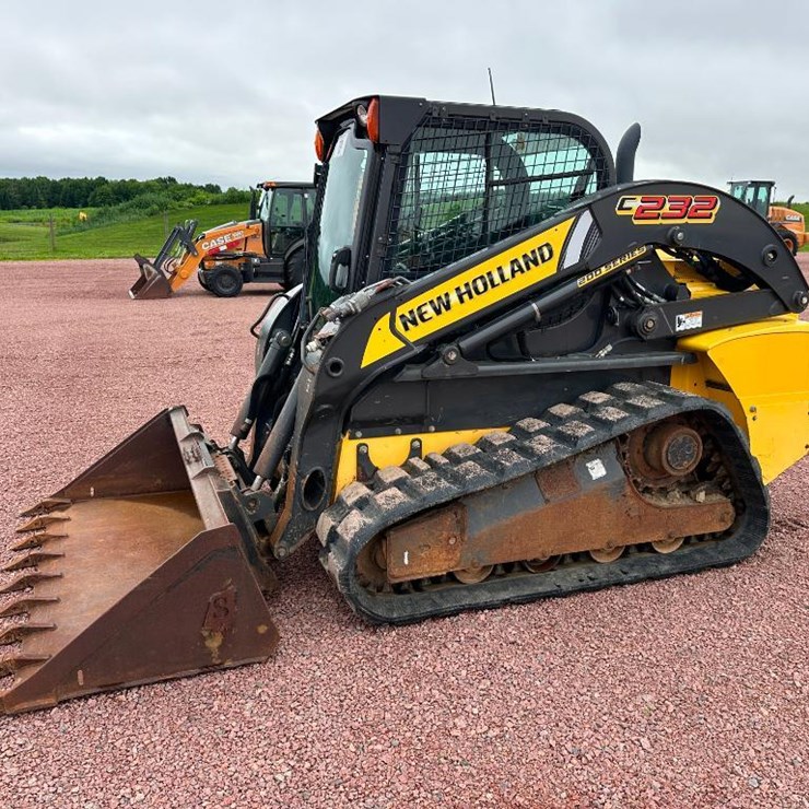 2015 NEW HOLLAND C232