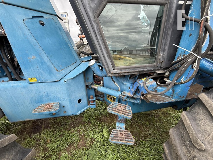 new-holland-9030-image-18