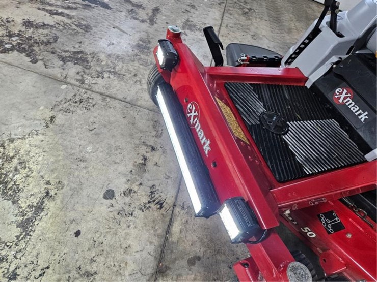 #378-•-exmark-zero-turn-mower-image-29