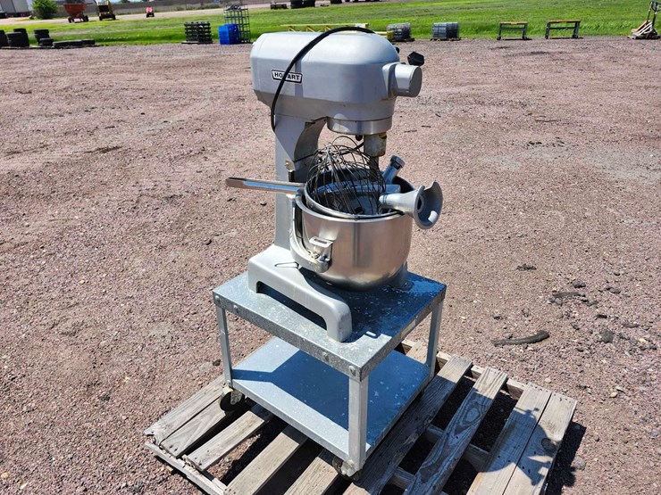 hobart-commercial-mixer-on-cart-with-wheels-image-2