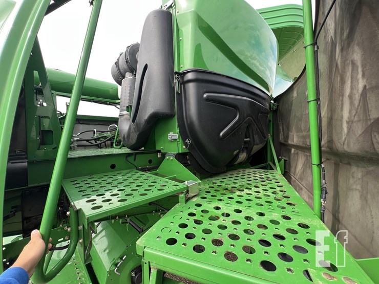 2008-john-deere-9770-sts-image-41