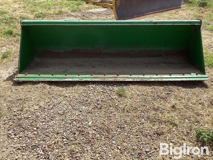 john-deere-7-image-2