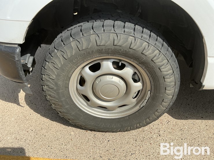 2021-ford-f150-xl-image-15