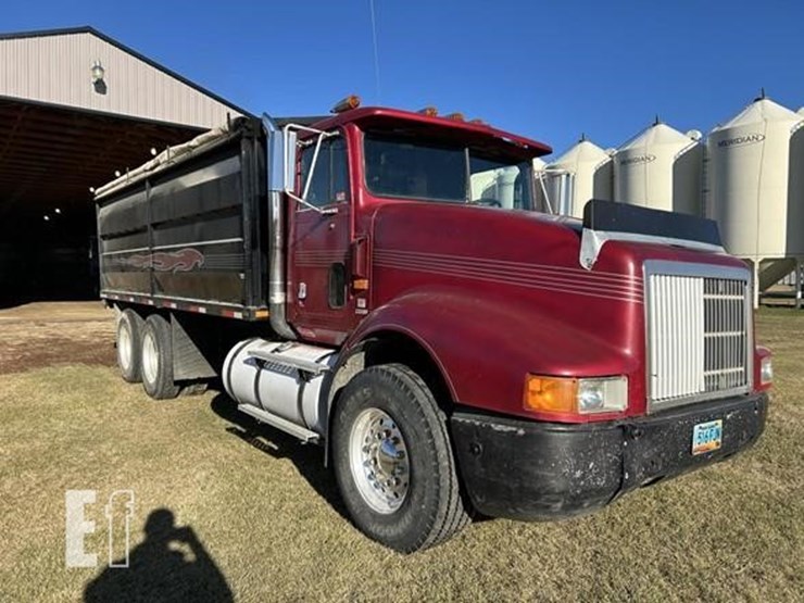 1993-international-9400-image-3