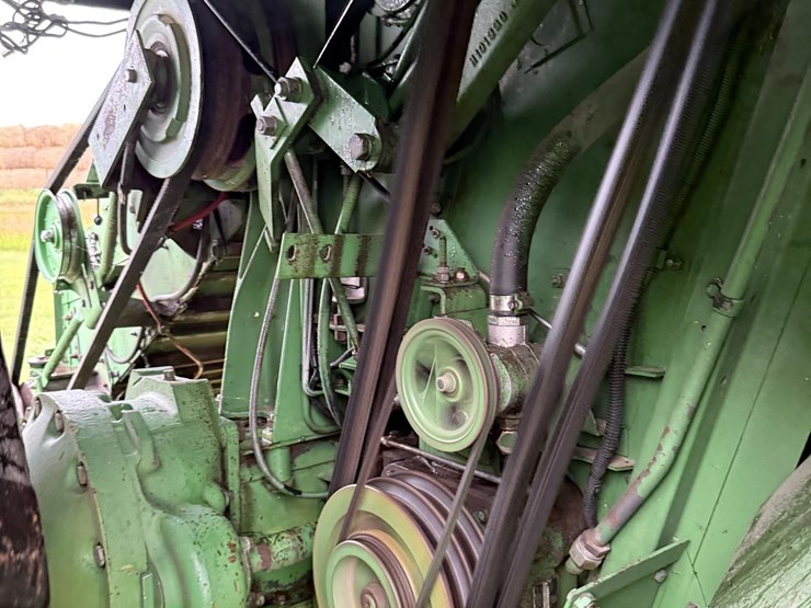 john-deere-8820-image-11
