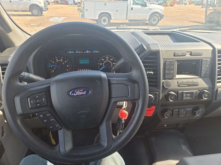 2015-ford-f150-xlt-image-13