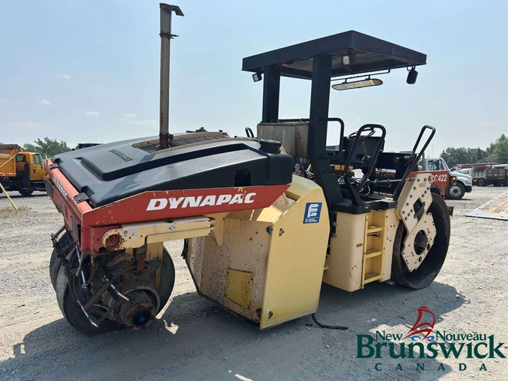 2005-dynapac-cc422-image-3