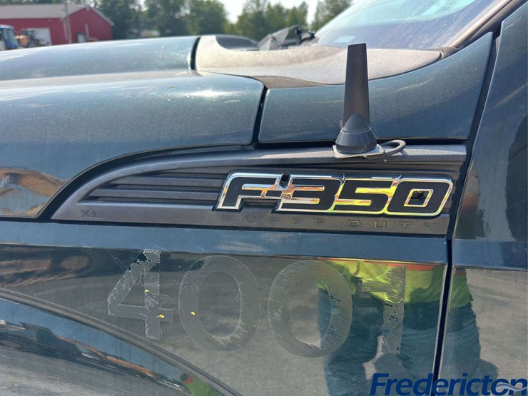 2012-ford-f350-xl-image-16