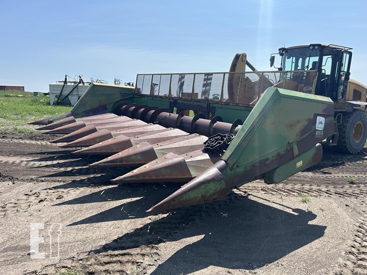 john-deere-853-image-1