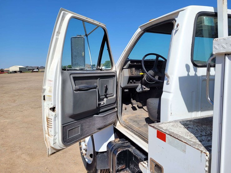 1996-ford-f800-image-11