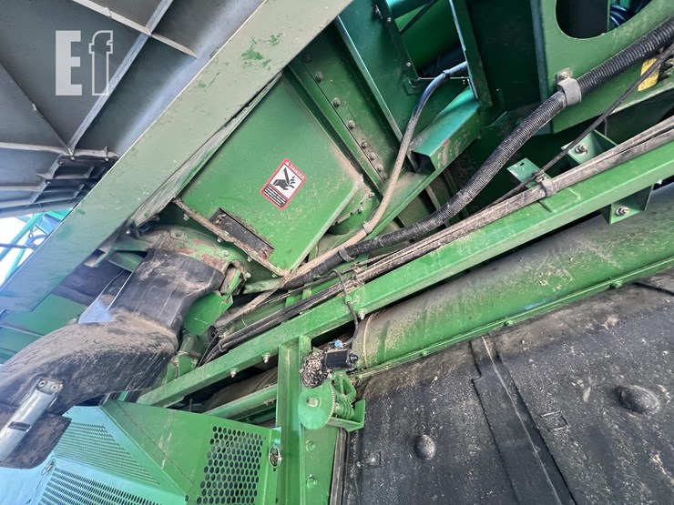 2004-john-deere-9660-sts-image-34