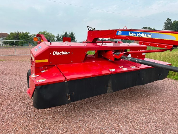 2014-new-holland-h7450-image-11
