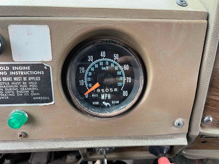 1973-mack-r600-image-34