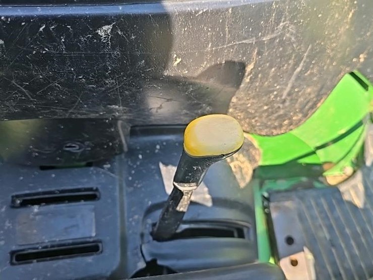 2005-john-deere-5320-image-58