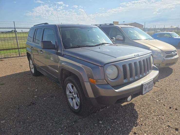 2012-jeep-patriot-sport-image-2