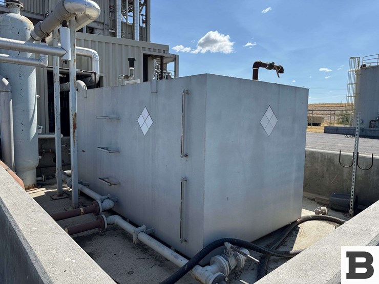 3,000-gallon-liquid-storage-tank-image-3
