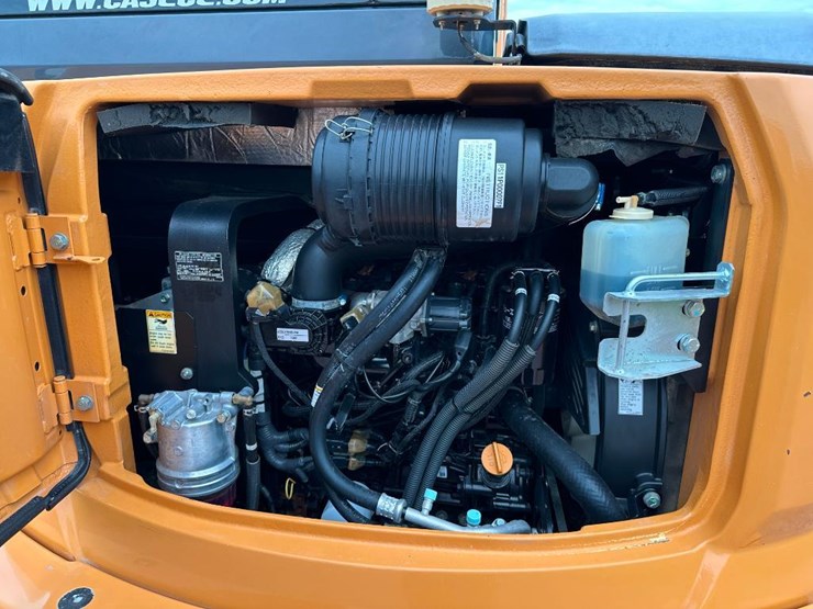 2016-case-cx55b-image-39