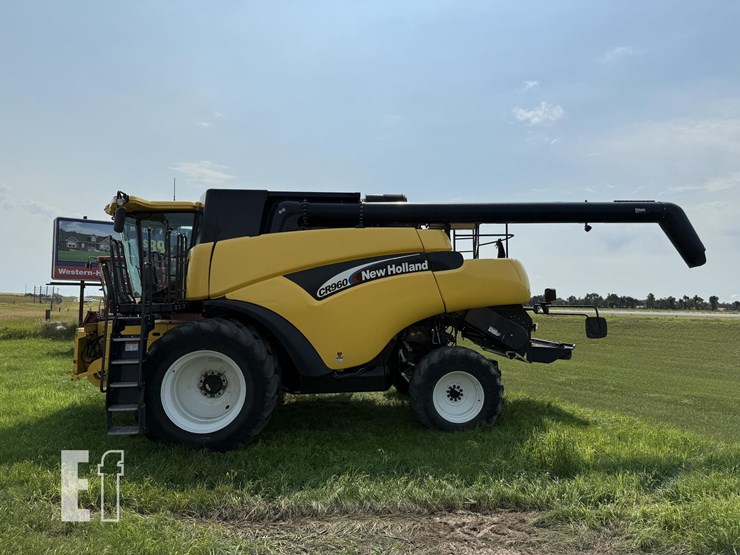 new-holland-cr960-image-2