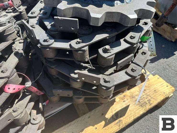 roller-chain-and-(4)-drive-sprockets-image-8