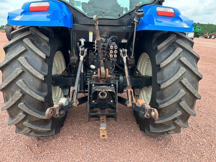 2009-new-holland-855tl-image-23