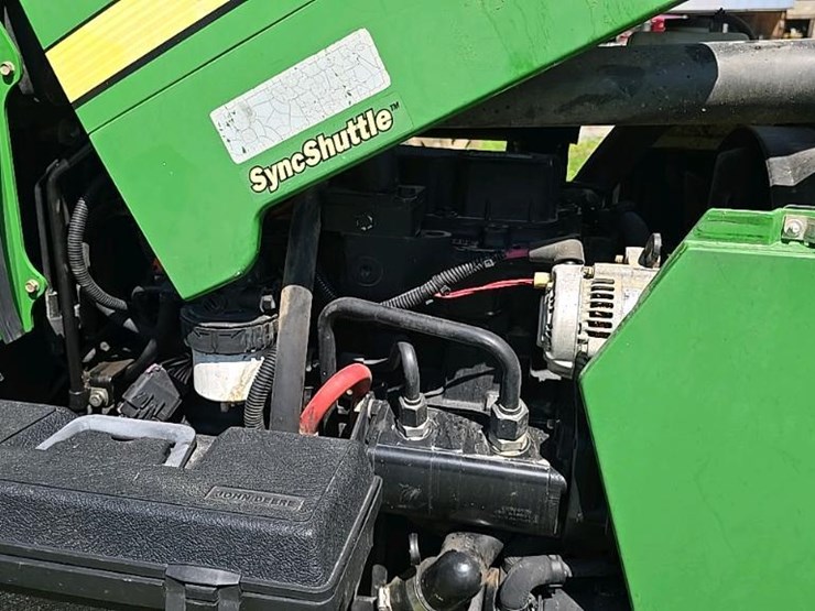 2005-john-deere-5320-image-42