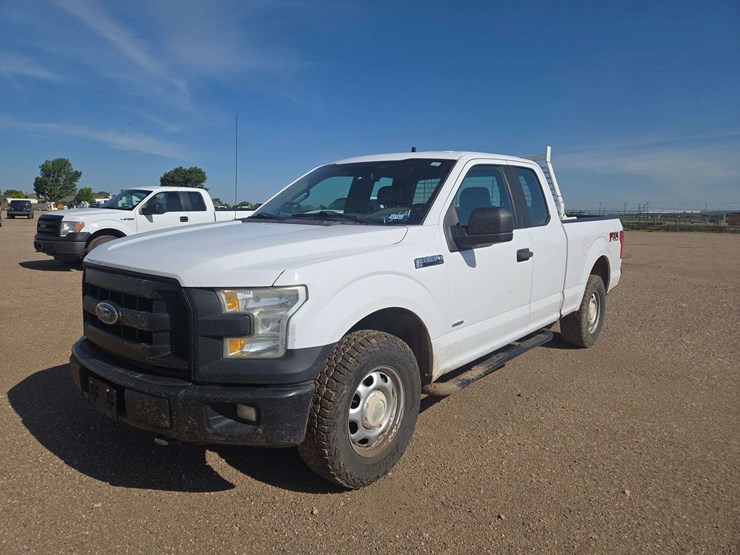 2015-ford-f150-xlt-image-1