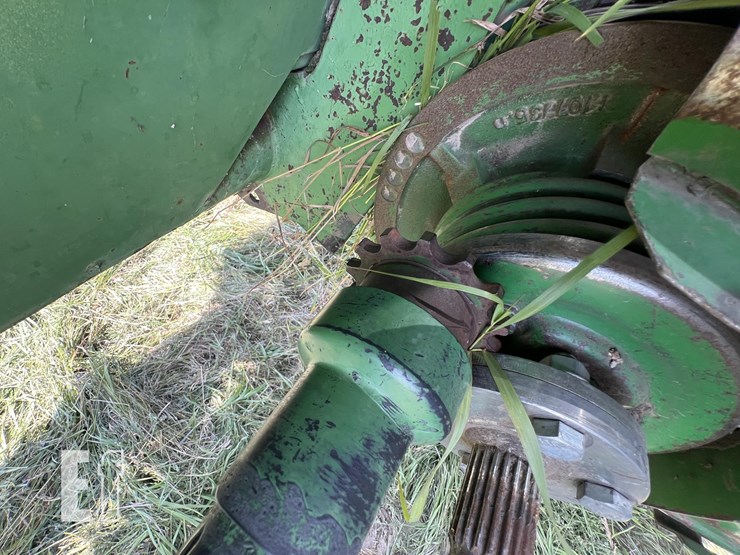 john-deere-224-image-8