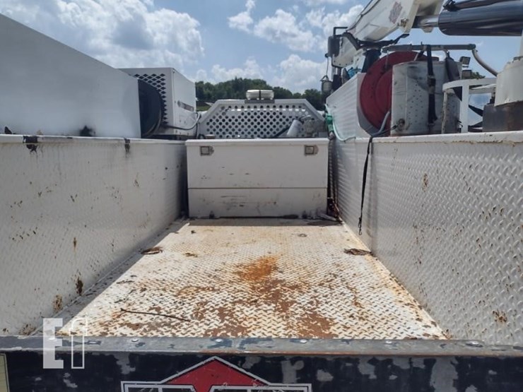 2018-ford-f550-image-30