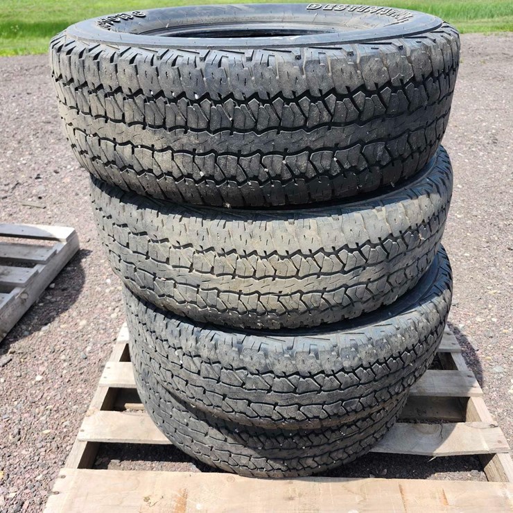 Firestone Destination A/T P255/79R17 Tires
