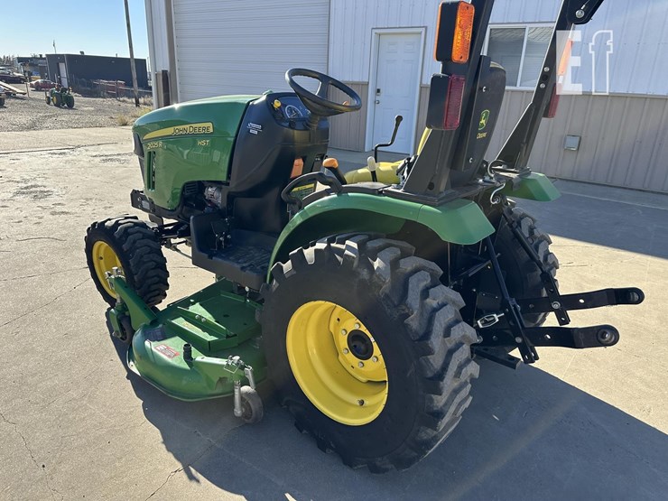 2015-john-deere-2025r-image-4