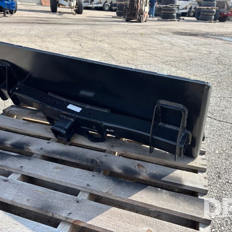 NEW Receiver Hitch (DR11935)