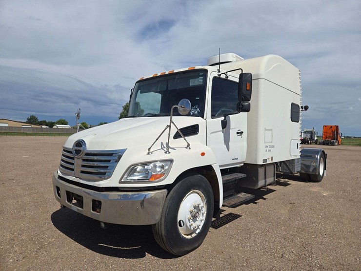 2007-hino-338-image-1