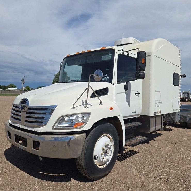 2007 HINO 338