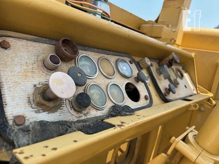 1981-caterpillar-621b-image-10