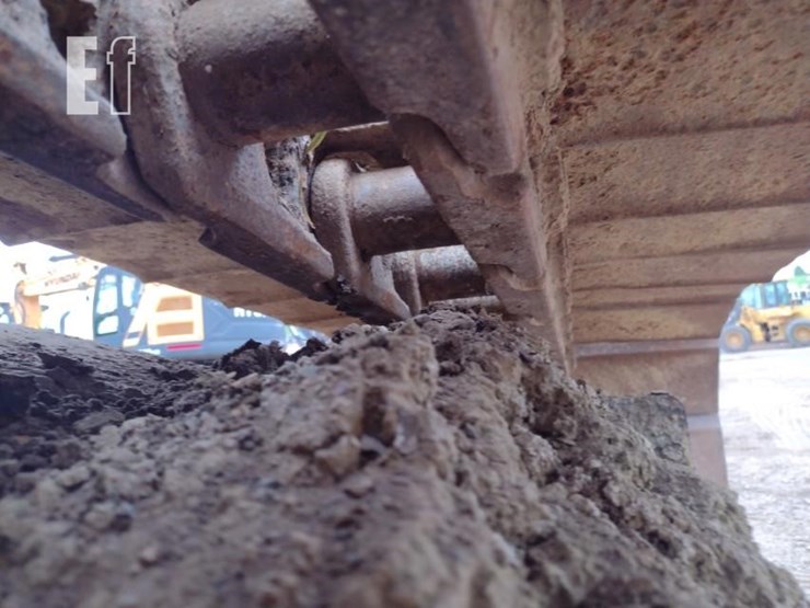 caterpillar-322l-image-30