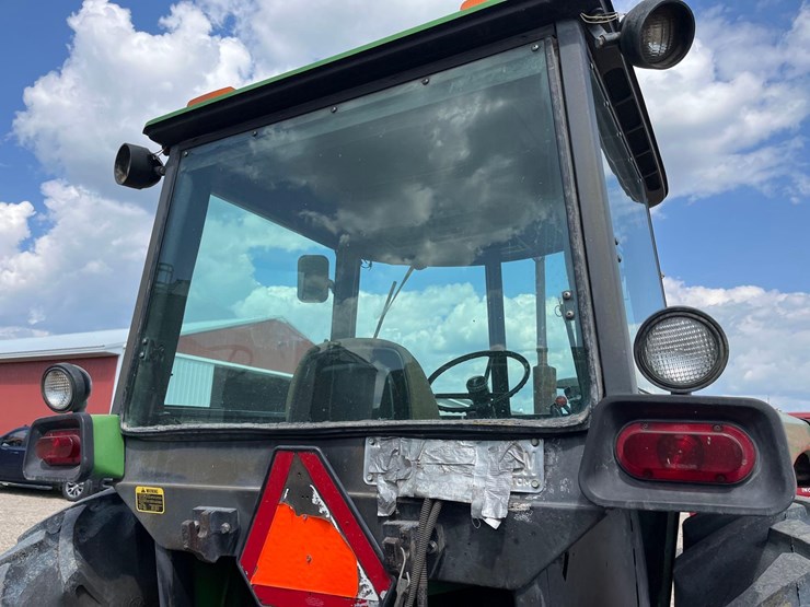 1982-john-deere-4040-image-8