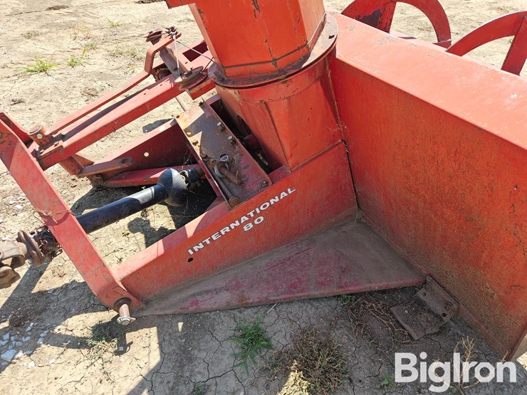 international-80-3-pt.-snow-blower-attachment-image-12