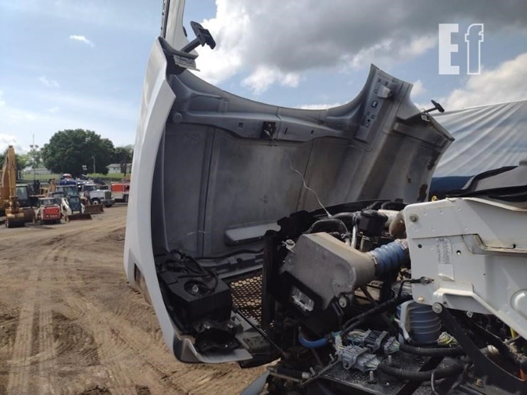 ford-f750-image-25