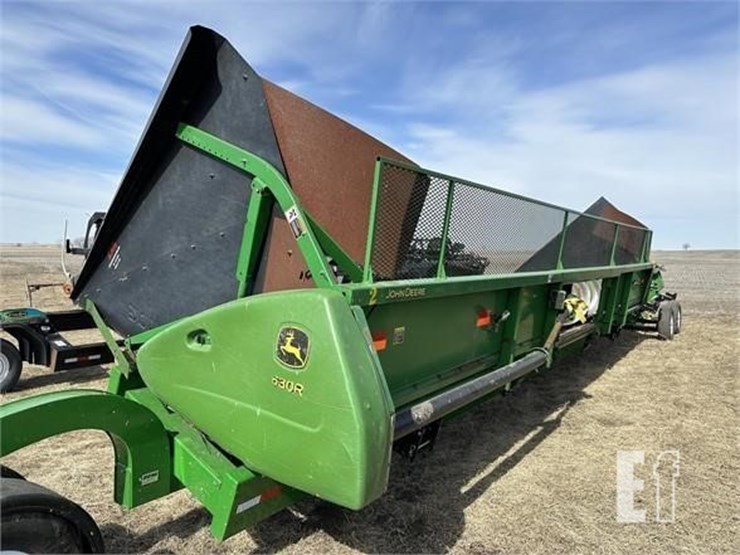 2005-john-deere-630r-image-3