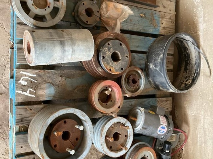 #164-•-hubs-and-pulleys-image-1