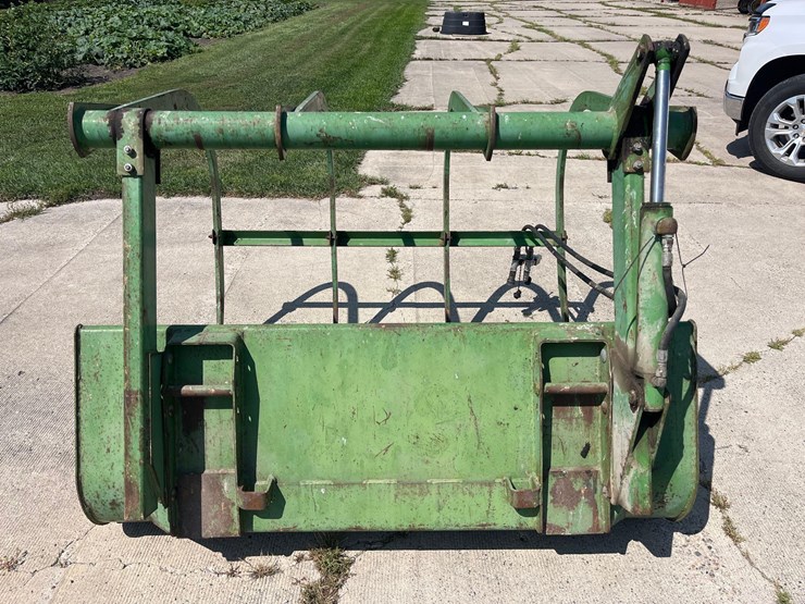 john-deere-265-image-5