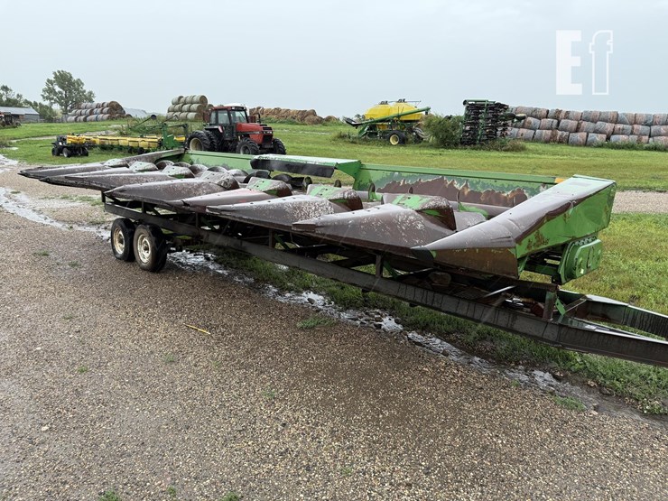 john-deere-844-image-1