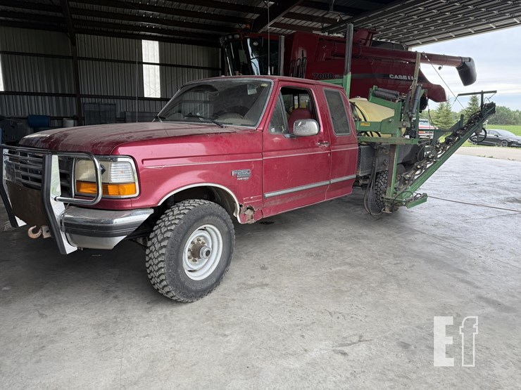 1995-ford-f250-xlt-image-1