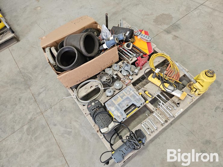 pallet-of-misc.-tools,-parts,-&-fasteners-image-2
